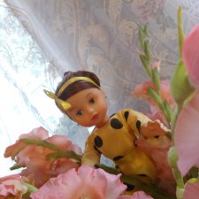 Варвара.  Очень нежная, общительная и дружелюбная девчушка))