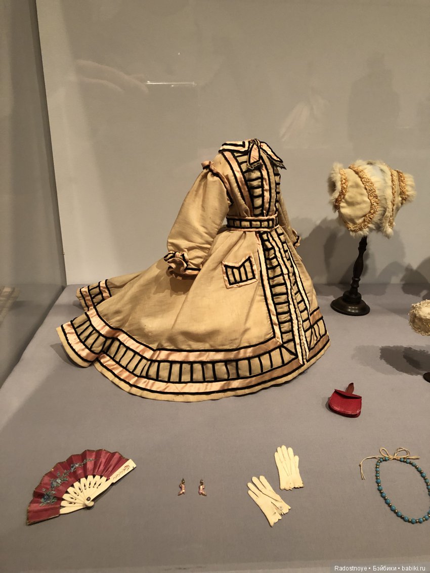 Маленькие леди: Викторианские модные куклы и идеал женщины