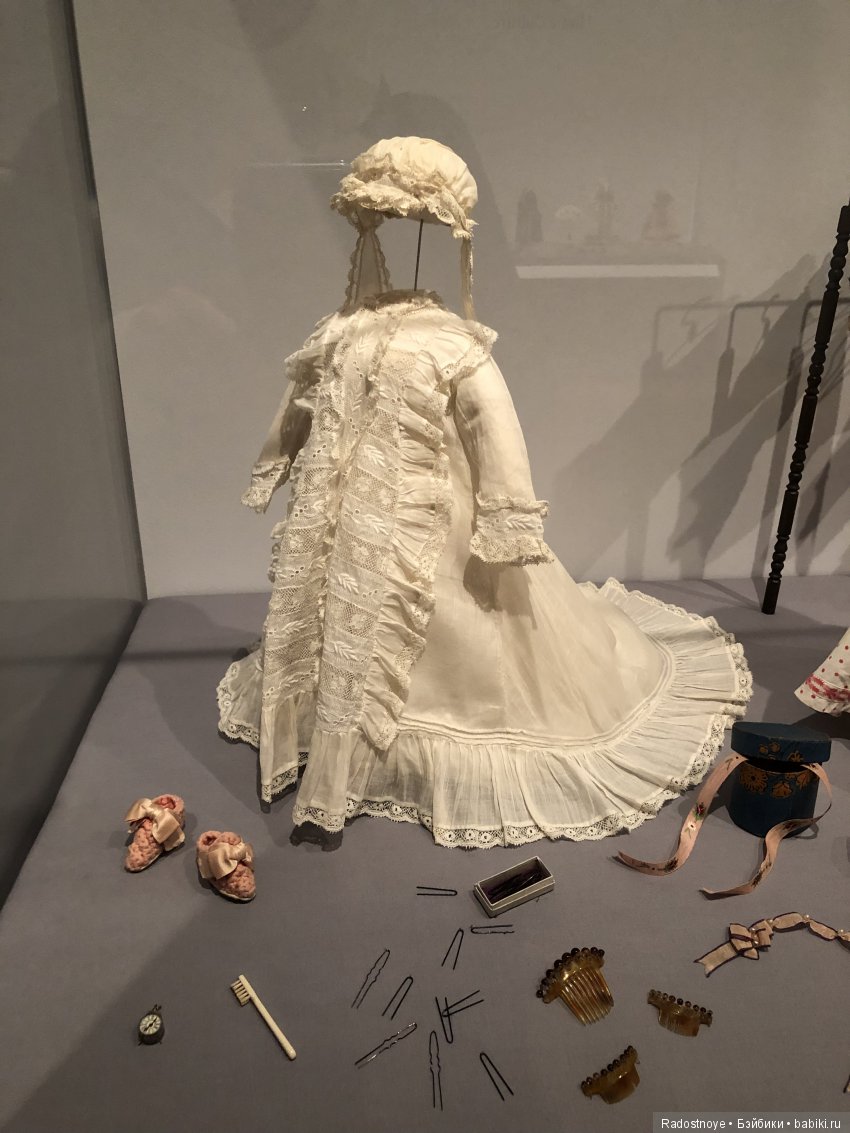 Маленькие леди: Викторианские модные куклы и идеал женщины