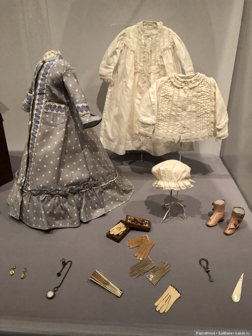 Маленькие леди: Викторианские модные куклы и идеал женщины