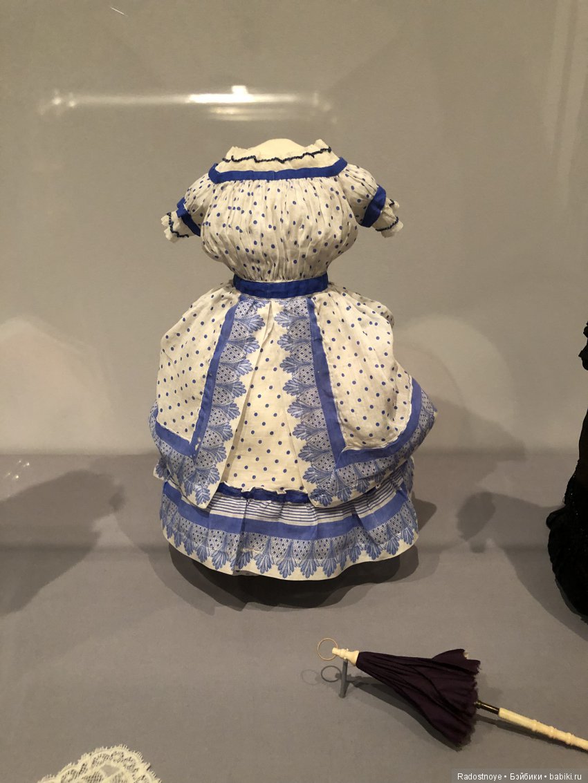 Маленькие леди: Викторианские модные куклы и идеал женщины