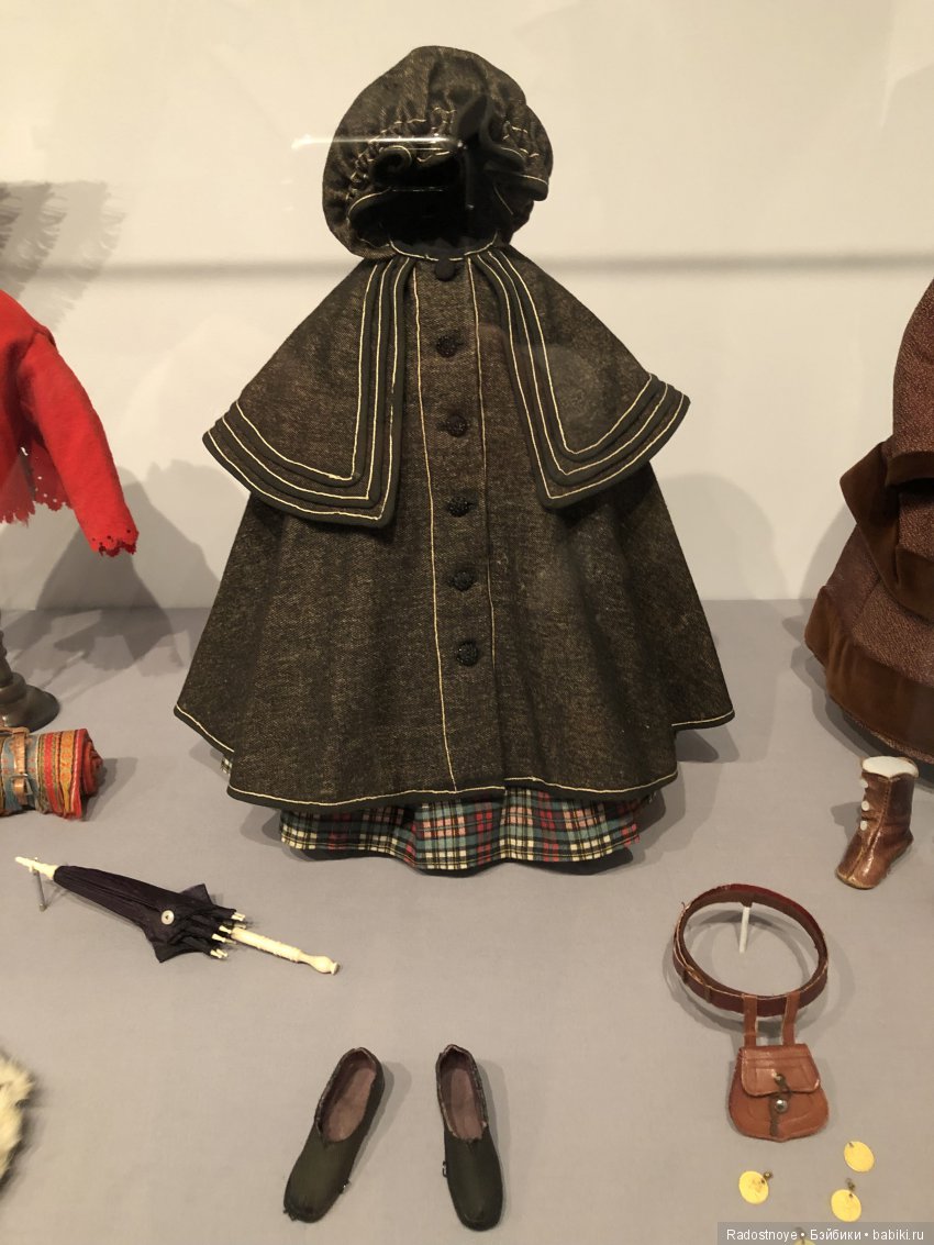 Маленькие леди: Викторианские модные куклы и идеал женщины