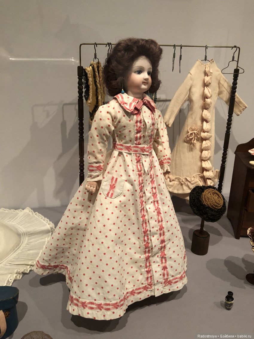 Маленькие леди: Викторианские модные куклы и идеал женщины