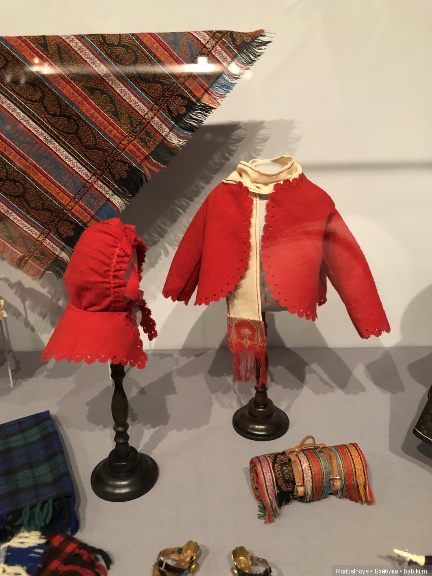 Маленькие леди: Викторианские модные куклы и идеал женщины