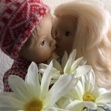 Как мои мальчики поздравляли девочек с 8 Марта