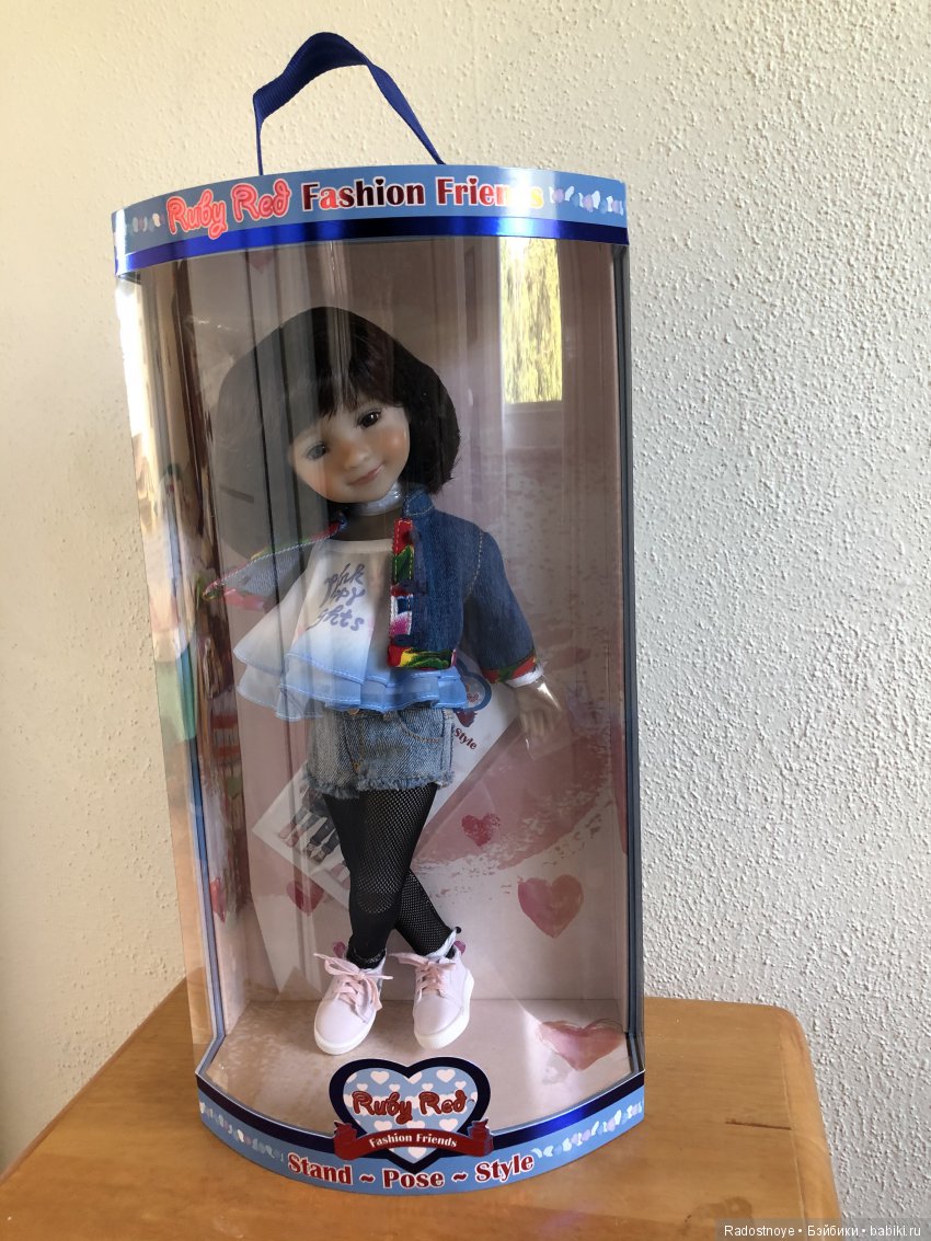 Ruby Red Fashion Friends - Сара и Ханна | Бэйбики Ruby Red Fashion Friends - Сара и Ханна