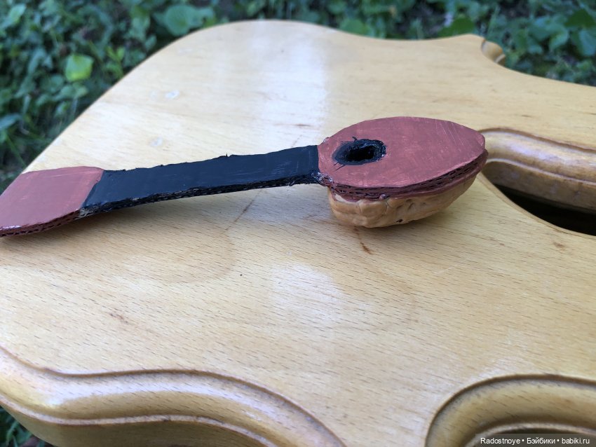 Как сделать мандолину из скорлупы грецкого ореха.МК Миссис Бэйбики