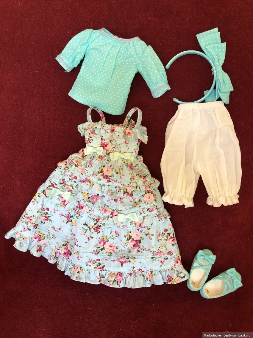 Город нарядных леди | Бэйбики Город нарядных леди — Куклы Ruby Red (Руби Ред) Fashion Friends: Siblies