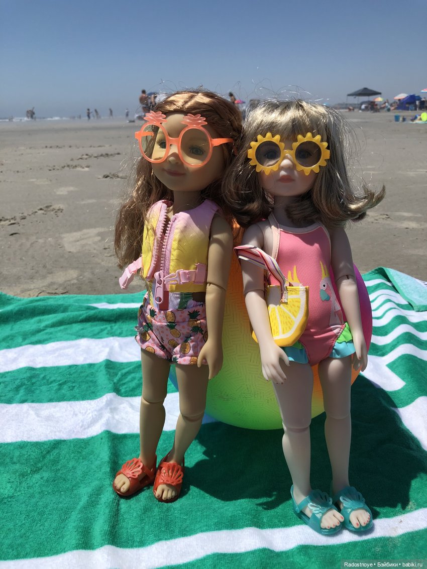 Город нарядных леди | Бэйбики Город нарядных леди — Куклы Ruby Red (Руби Ред) Fashion Friends: Siblies