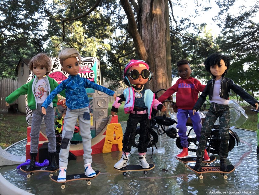 Новинки LOL. И цикада вылезает из шкурки