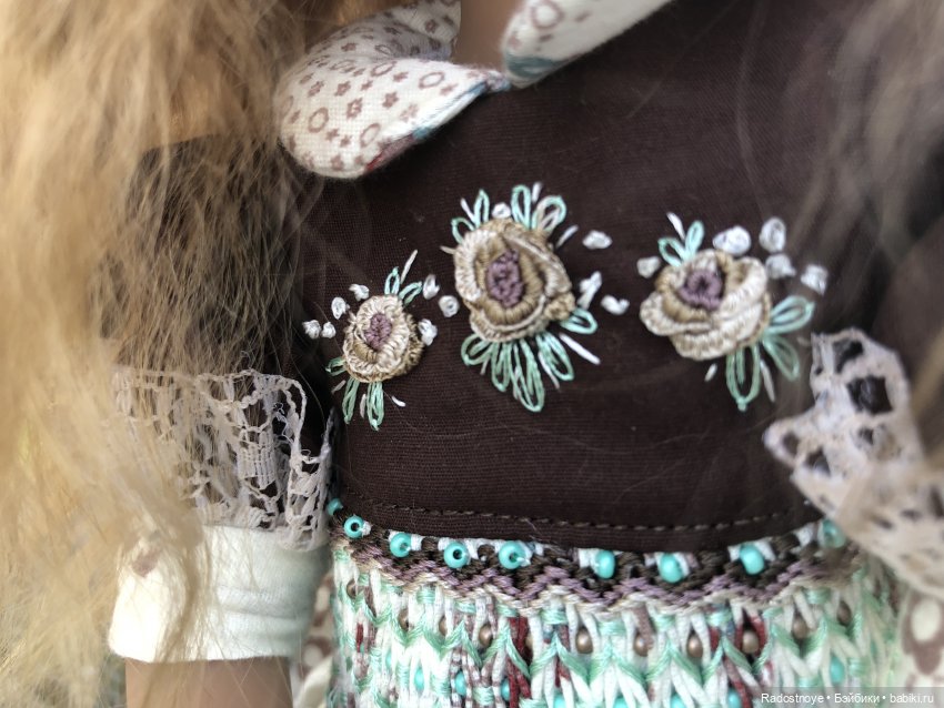 Врачи без границ | Бэйбики Врачи без границ — Куклы Ruby Red (Руби Ред) Fashion Friends: Siblies