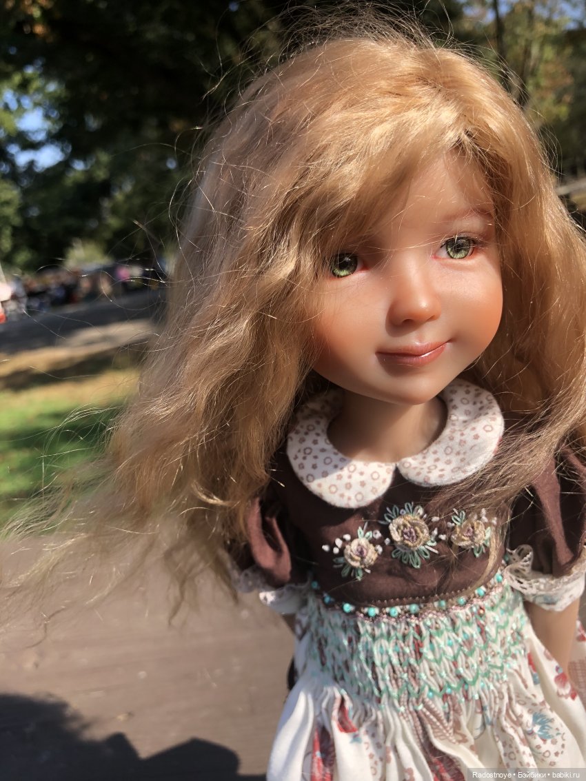 Врачи без границ | Бэйбики Врачи без границ — Куклы Ruby Red (Руби Ред) Fashion Friends: Siblies (фото 7)