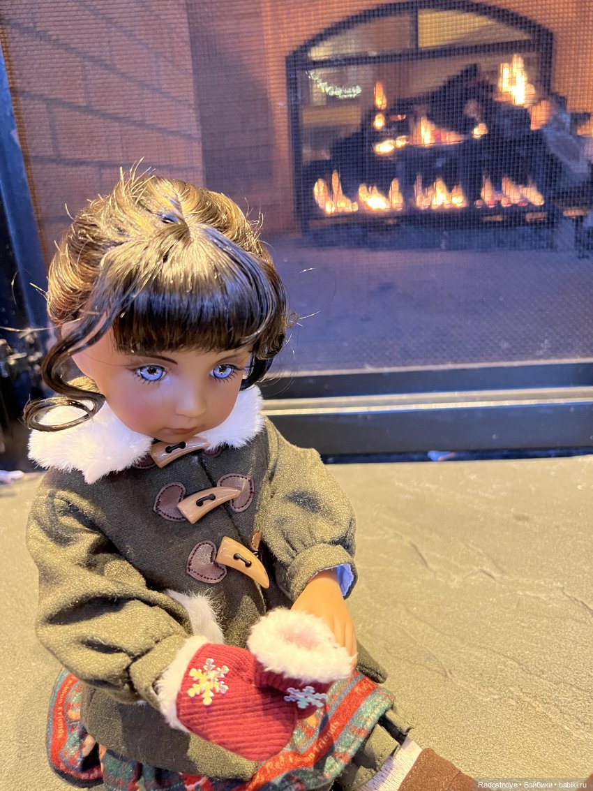 Джой в Hershey — Куклы Ruby Red (Руби Ред) Fashion Friends: Siblies (фото 5)