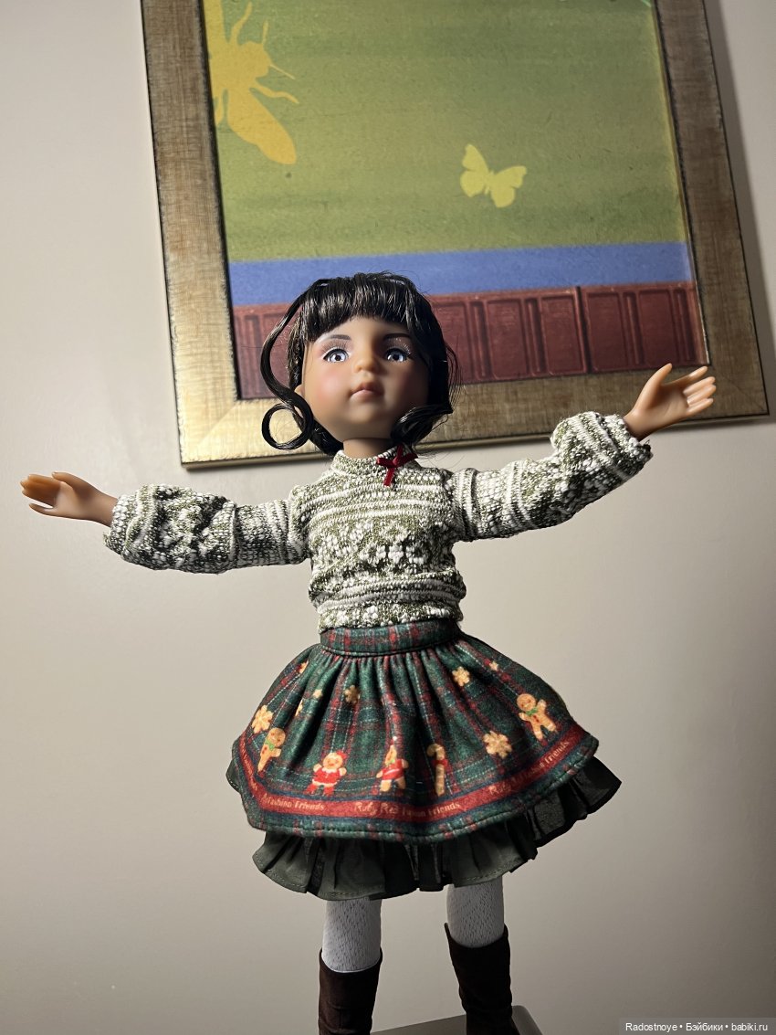 Джой в Hershey — Куклы Ruby Red (Руби Ред) Fashion Friends: Siblies (фото 6)