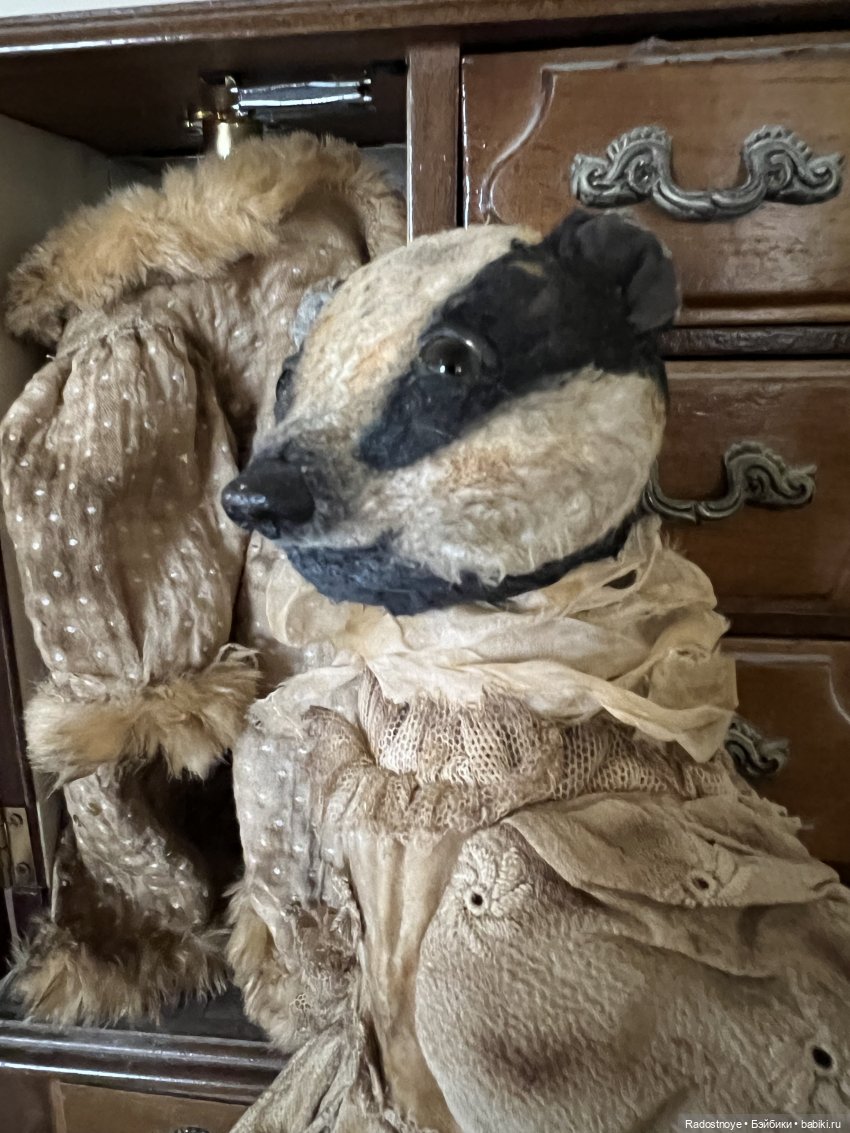 Эмилия в эпохе искусств и ремесел | Бэйбики Эмилия в эпохе искусств и ремесел (фото 2)