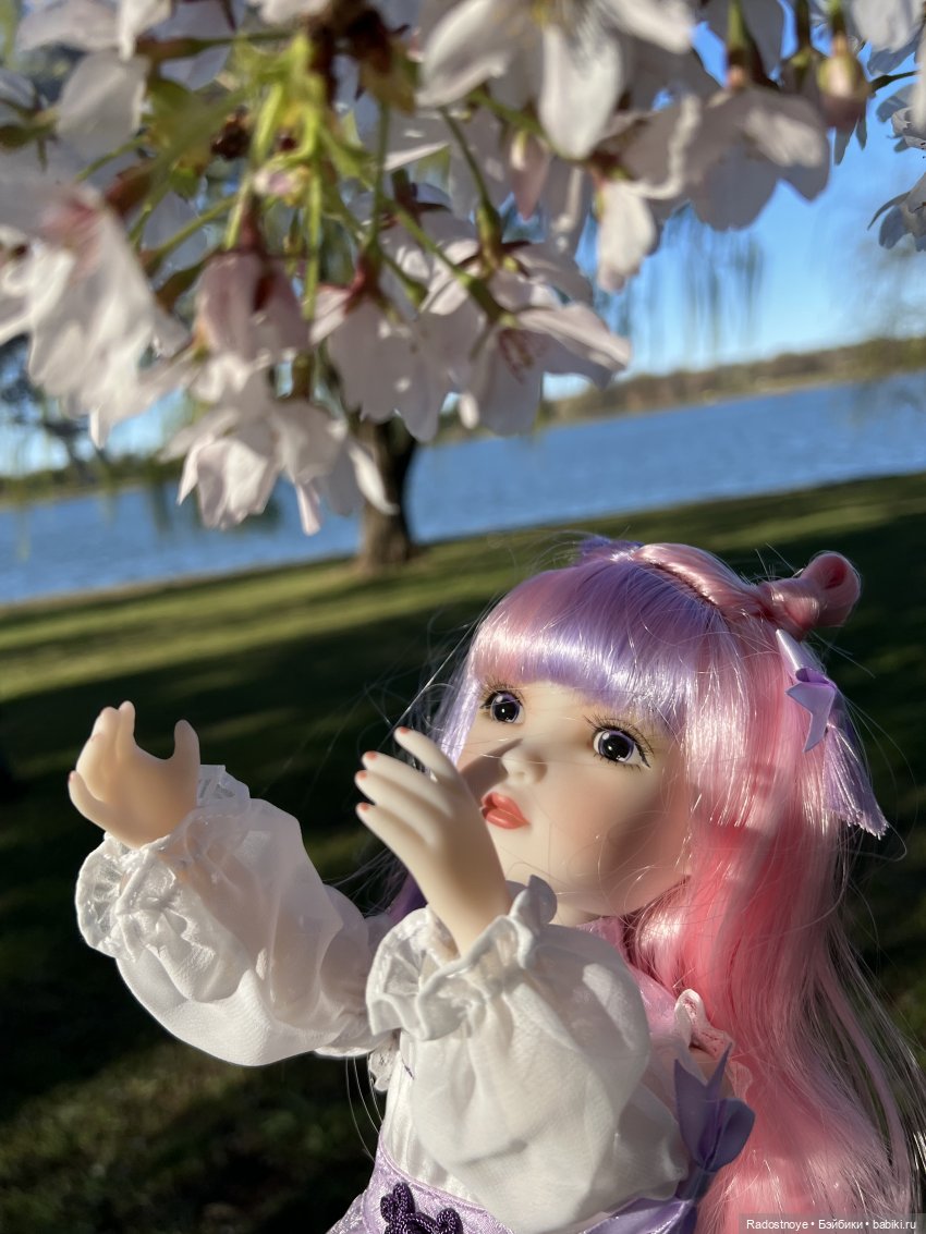 Аврил и цветение сакуры — Куклы Ruby Red (Руби Ред) Fashion Friends: Siblies (фото 5)