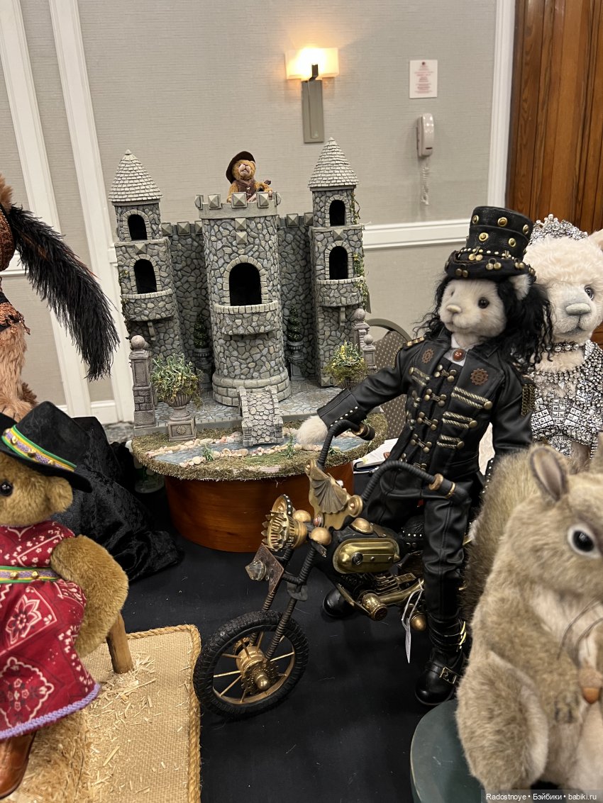 Выставка авторских кукол и мишек тедди в Филадельфии