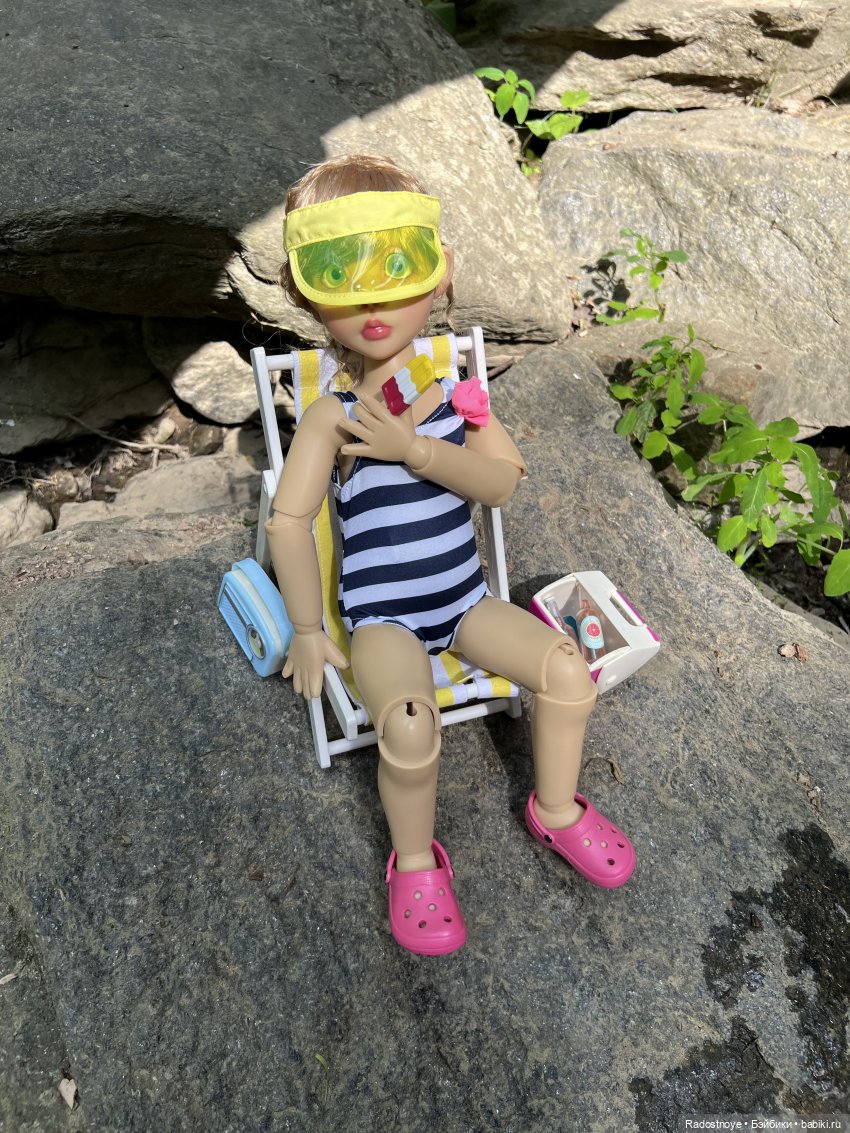 Мэйзи зря время не тратит