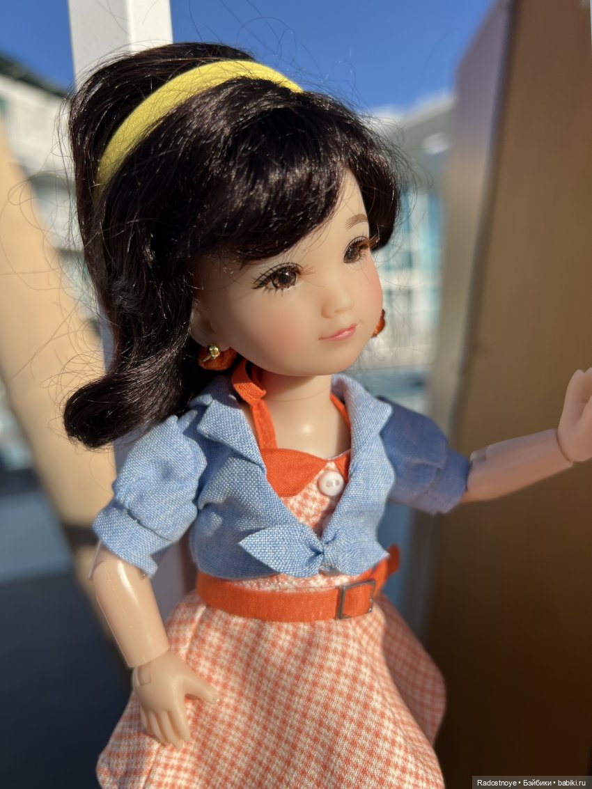 Ретро девочка ДжиДжи | Бэйбики Ретро девочка ДжиДжи — Куклы Ruby Red (Руби Ред) Fashion Friends: Siblies