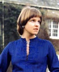 Ретро девочка ДжиДжи | Бэйбики Ретро девочка ДжиДжи — Куклы Ruby Red (Руби Ред) Fashion Friends: Siblies (фото 4)