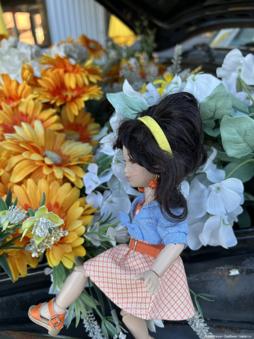 Ретро девочка ДжиДжи | Бэйбики Ретро девочка ДжиДжи — Куклы Ruby Red (Руби Ред) Fashion Friends: Siblies