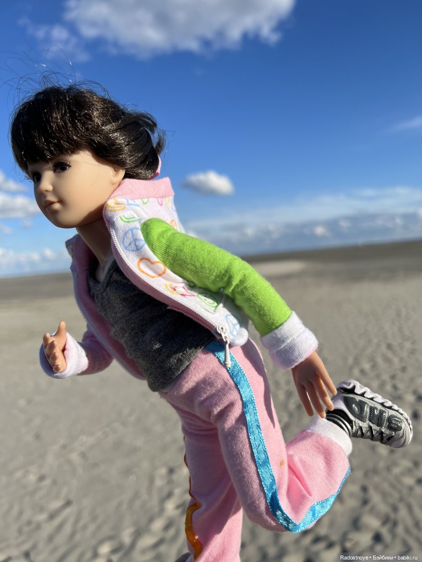 Ретро девочка ДжиДжи | Бэйбики Ретро девочка ДжиДжи — Куклы Ruby Red (Руби Ред) Fashion Friends: Siblies