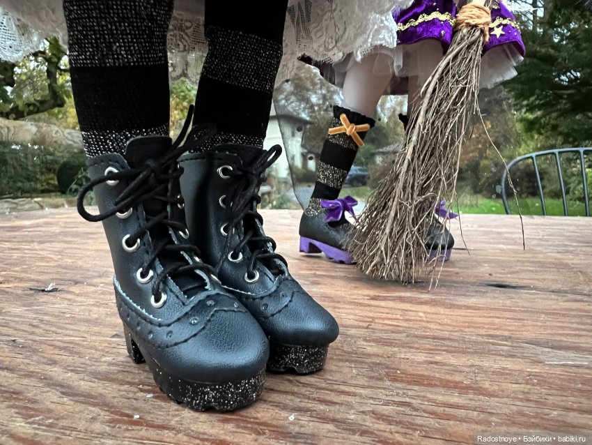 Конфетный день | Бэйбики Конфетный день — Куклы Ruby Red (Руби Ред) Fashion Friends: Siblies