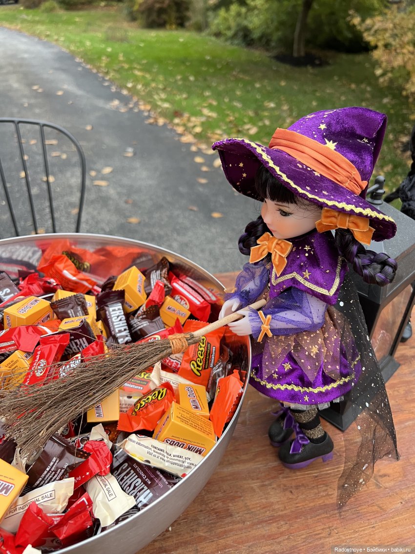 Конфетный день | Бэйбики Конфетный день — Куклы Ruby Red (Руби Ред) Fashion Friends: Siblies (фото 9)