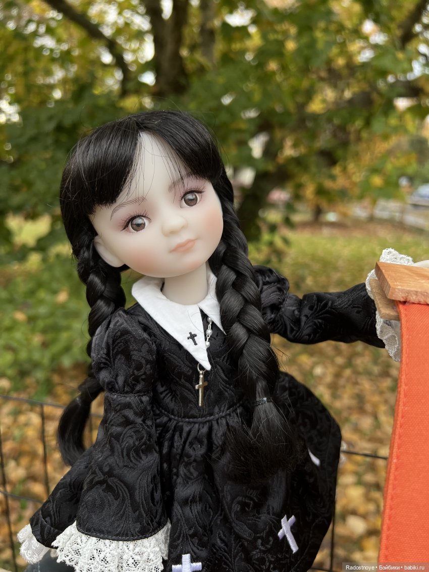 Конфетный день | Бэйбики Конфетный день — Куклы Ruby Red (Руби Ред) Fashion Friends: Siblies (фото 3)