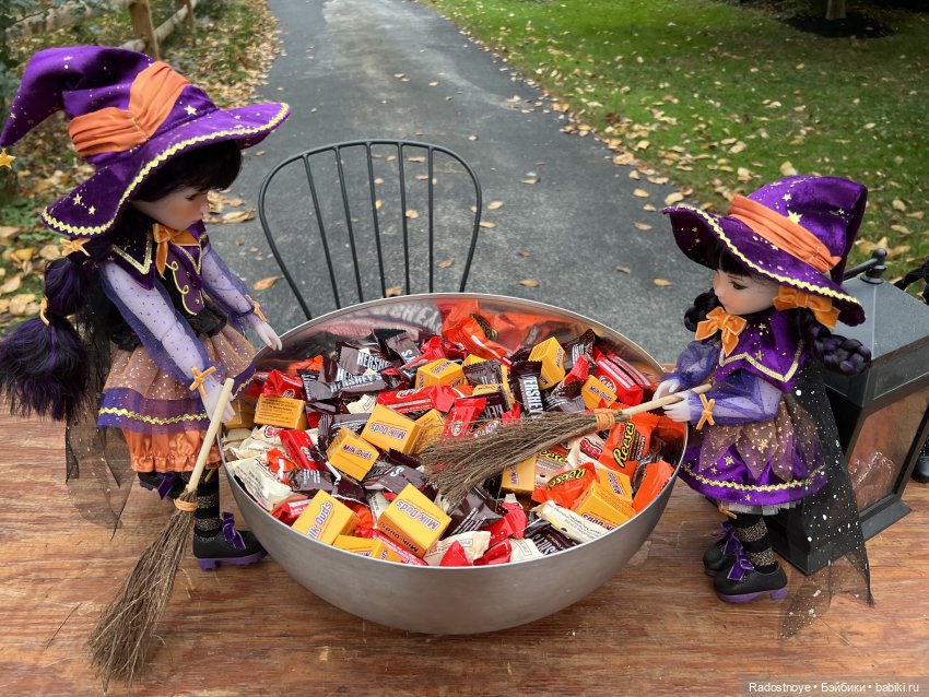 Конфетный день | Бэйбики Конфетный день — Куклы Ruby Red (Руби Ред) Fashion Friends: Siblies (фото 7)