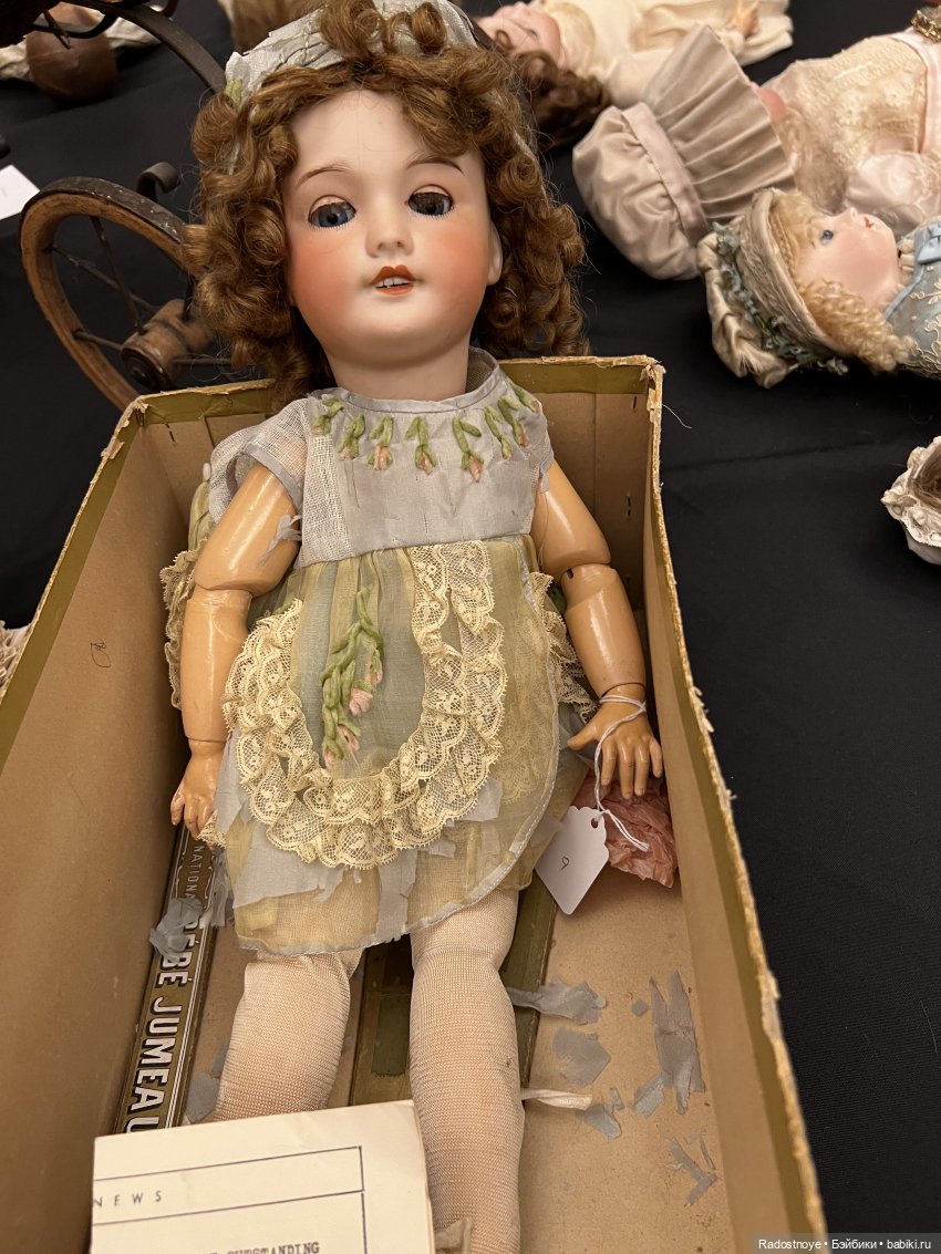 Первый опыт участия в живом аукционе антикварных и винтажных кукол (фото 5)