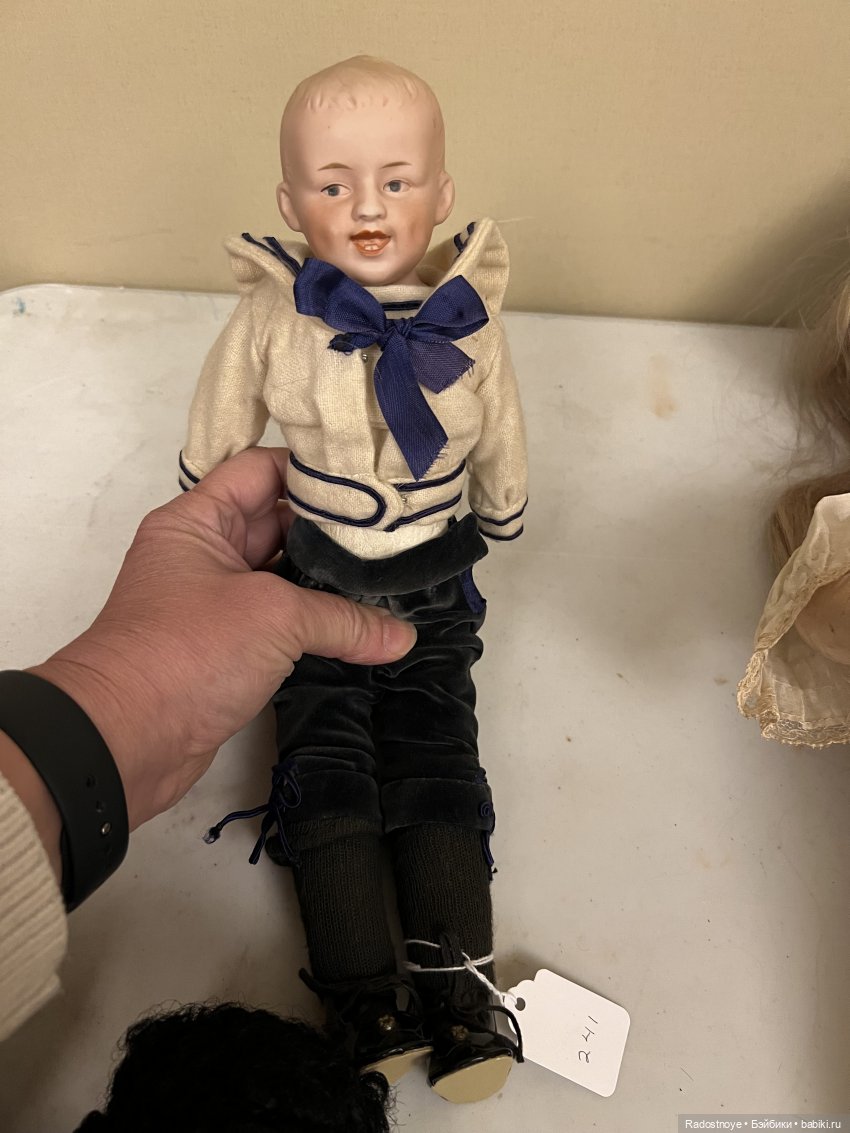 Первый опыт участия в живом аукционе антикварных и винтажных кукол