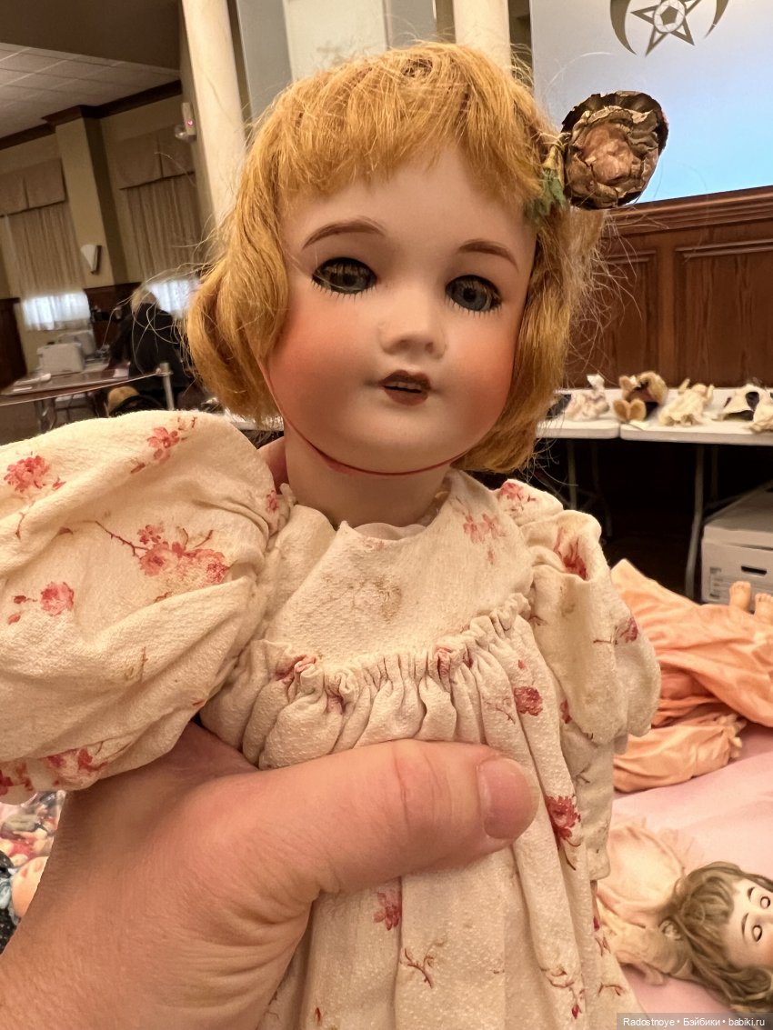 Первый опыт участия в живом аукционе антикварных и винтажных кукол