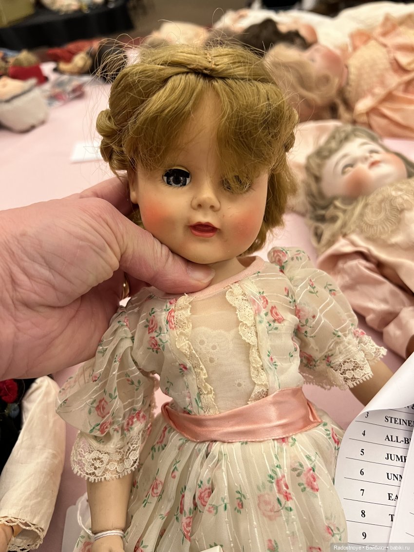 Первый опыт участия в живом аукционе антикварных и винтажных кукол