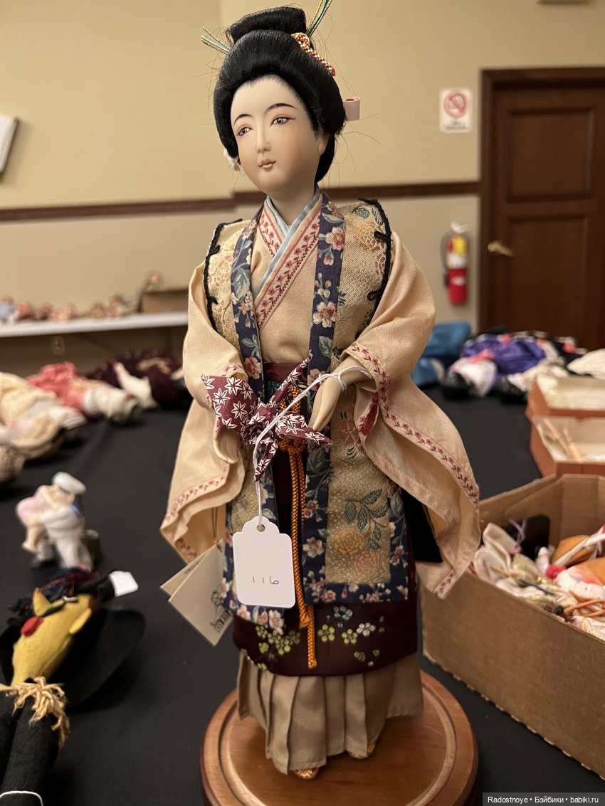Продолжение моего первого опыта участия в живом аукционе антикварных и винтажных кукол