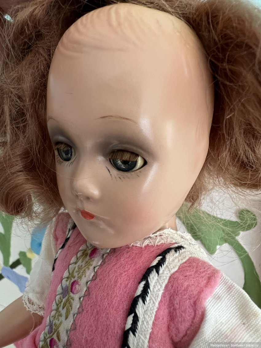 Две американские композитные куколки, выигранные в живом аукционе