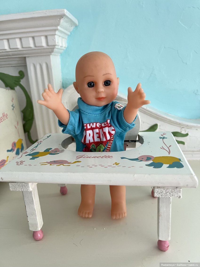 Две американские композитные куколки, выигранные в живом аукционе