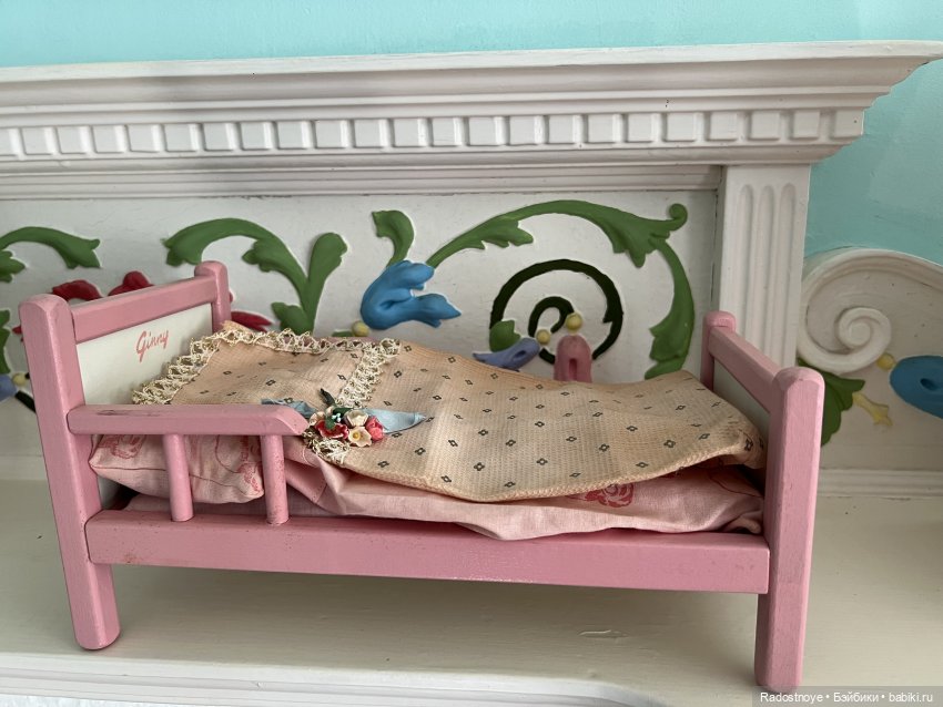 Две американские композитные куколки, выигранные в живом аукционе