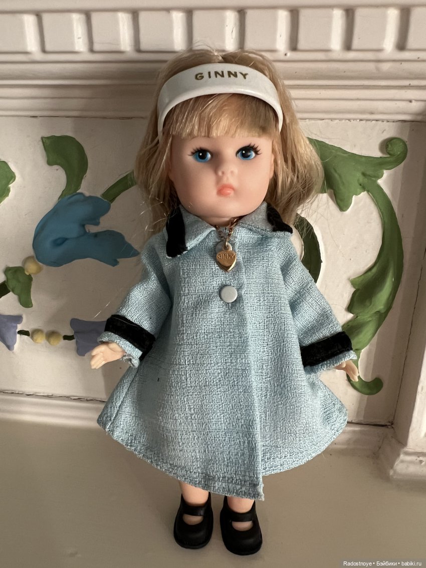 Две американские композитные куколки, выигранные в живом аукционе