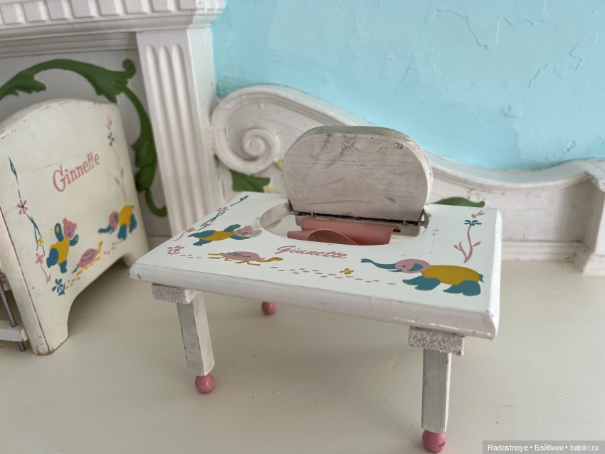 Две американские композитные куколки, выигранные в живом аукционе