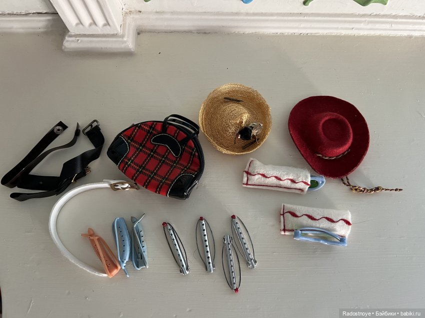 Две американские композитные куколки, выигранные в живом аукционе