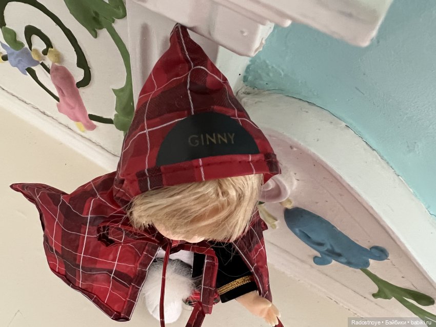 Две американские композитные куколки, выигранные в живом аукционе