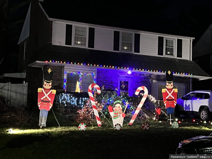 Рождественская прогулка Дженнифер и Скарлетт | Бэйбики Рождественская прогулка Дженнифер и Скарлетт