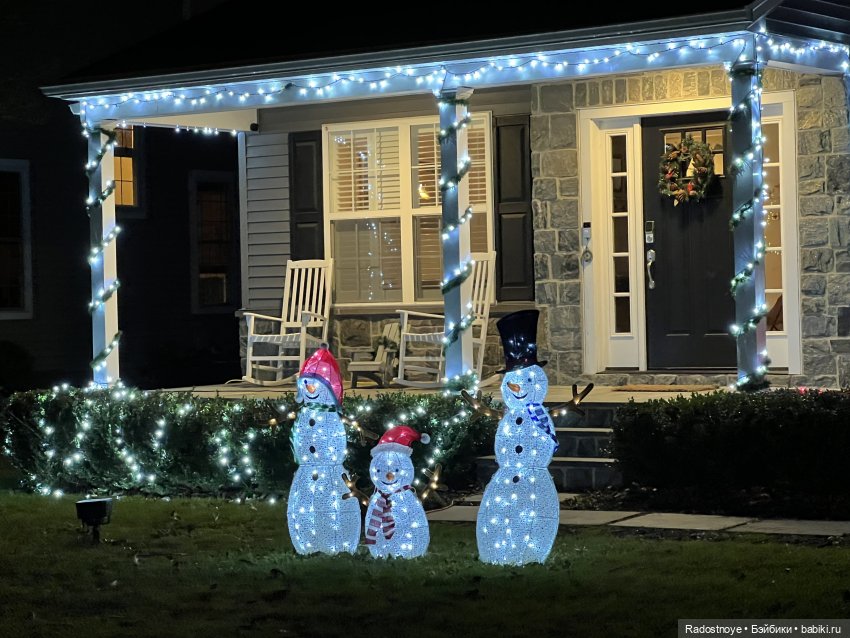 Рождественская прогулка Дженнифер и Скарлетт | Бэйбики Рождественская прогулка Дженнифер и Скарлетт