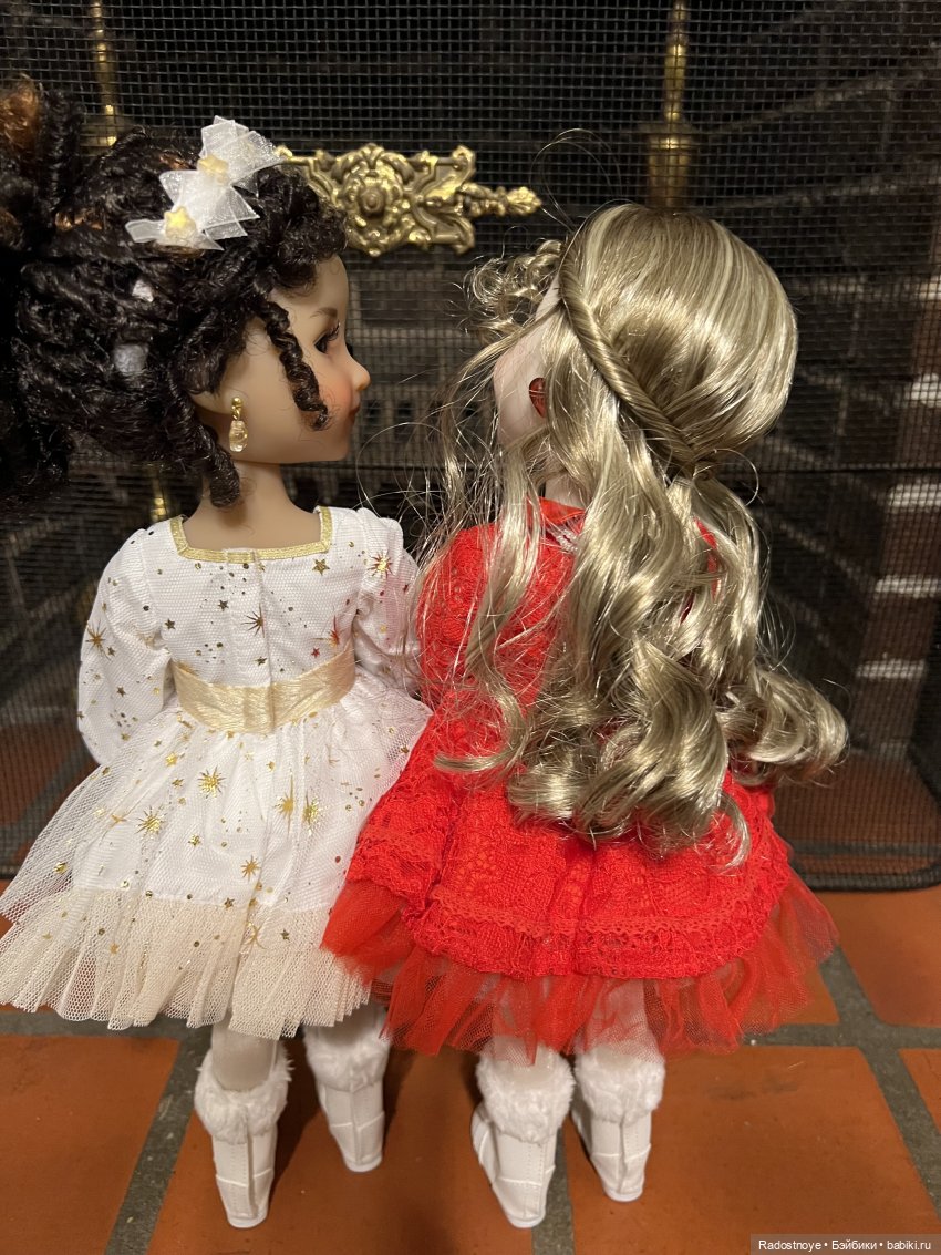 Рождественская прогулка Дженнифер и Скарлетт | Бэйбики Рождественская прогулка Дженнифер и Скарлетт (фото 4)