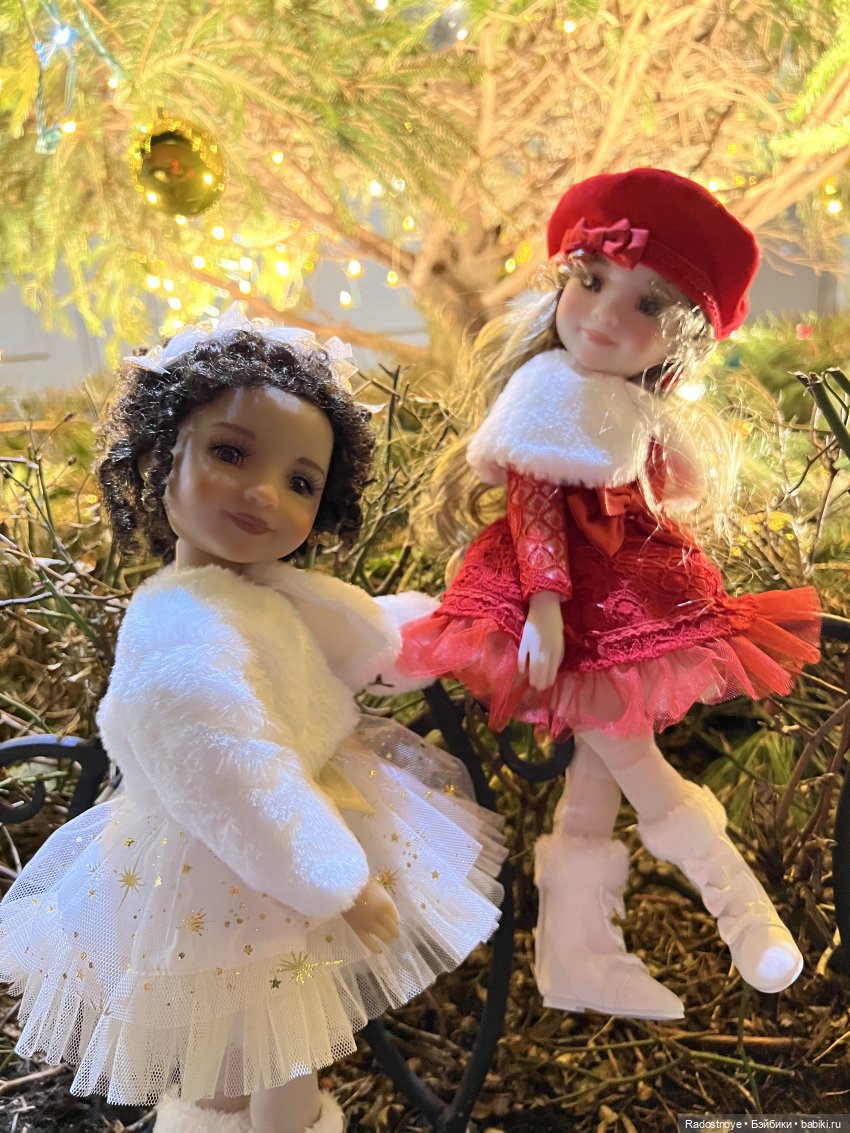 Рождественская прогулка Дженнифер и Скарлетт | Бэйбики Рождественская прогулка Дженнифер и Скарлетт