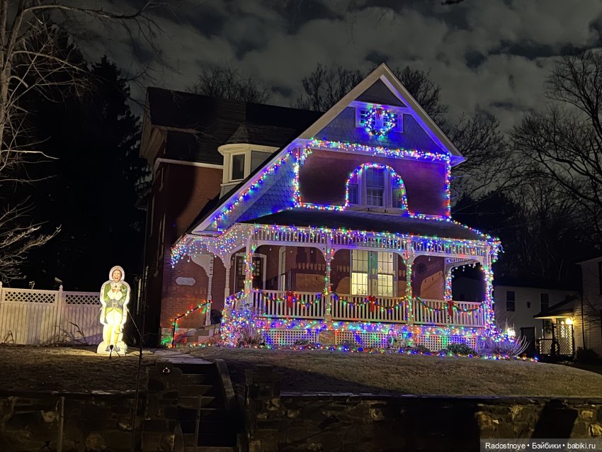 Рождественская прогулка Дженнифер и Скарлетт | Бэйбики Рождественская прогулка Дженнифер и Скарлетт