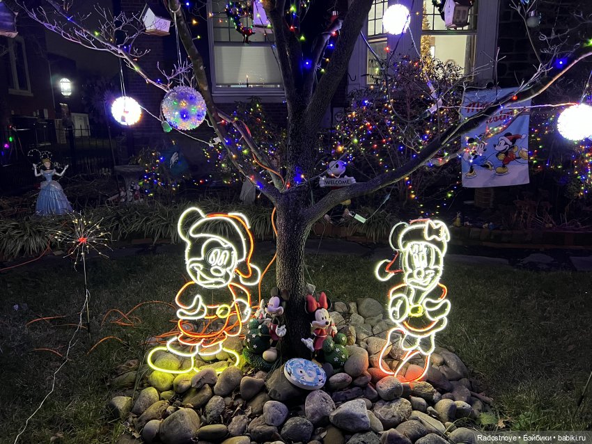 Рождественская прогулка Дженнифер и Скарлетт | Бэйбики Рождественская прогулка Дженнифер и Скарлетт