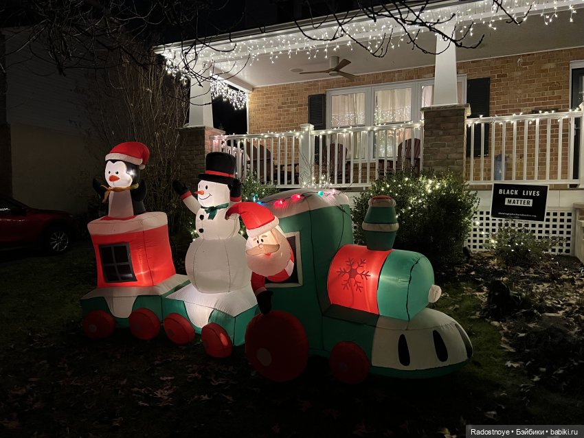 Рождественская прогулка Дженнифер и Скарлетт | Бэйбики Рождественская прогулка Дженнифер и Скарлетт