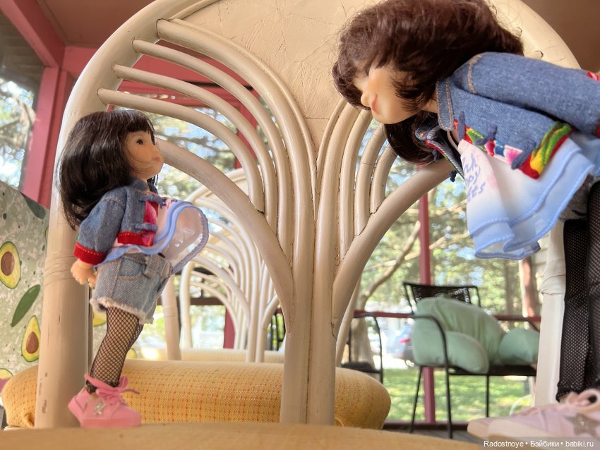 Мини Ханна — Куклы Ruby Red (Руби Ред) Fashion Friends: Siblies (фото 2)